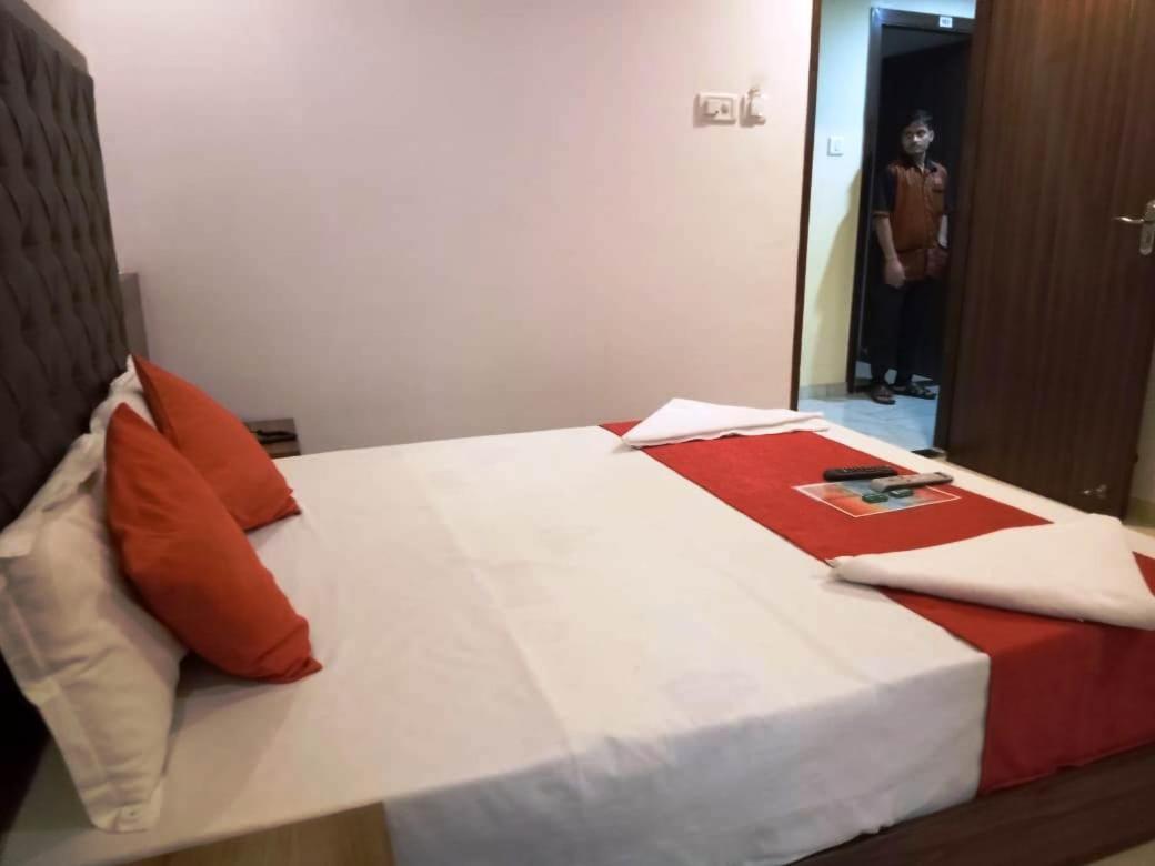 Sai Deep Lodging Nova Bombaim Exterior foto